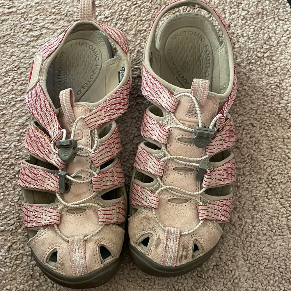 Keen waterproof sandals - Picture 3 of 9